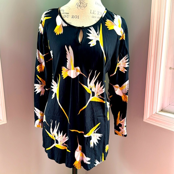 Masai Tops - DONATING 4/21 | Authentic Masai Tunic XL | Hummingbird Print